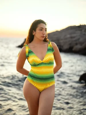 La pièce Sereine motif Rio maillot de bain wax africain